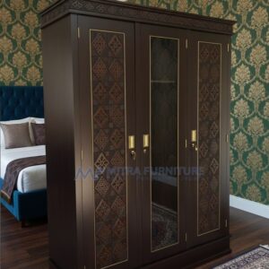 Lemari Pakaian Minimalis 3 Pintu Compact Room