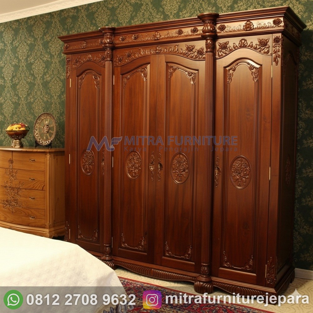 Lemari Pakaian Peluru Natural Ukir Mewah 4 Pintu