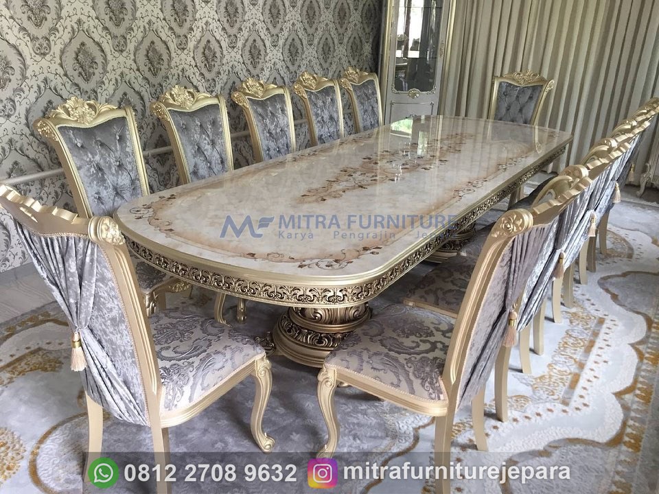 Meja Makan Mewah Marmer Asli Dengan Kursi Velvet Premium